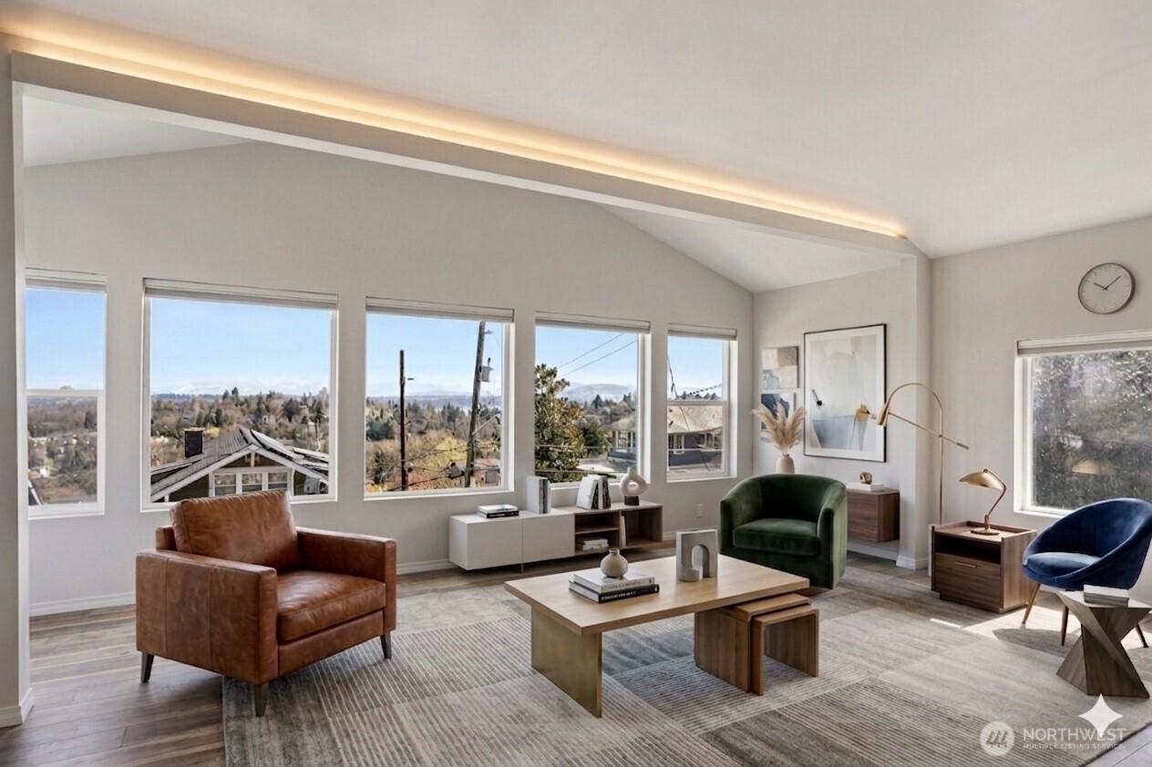 913 24th Avenue E, Seattle, WA 98112