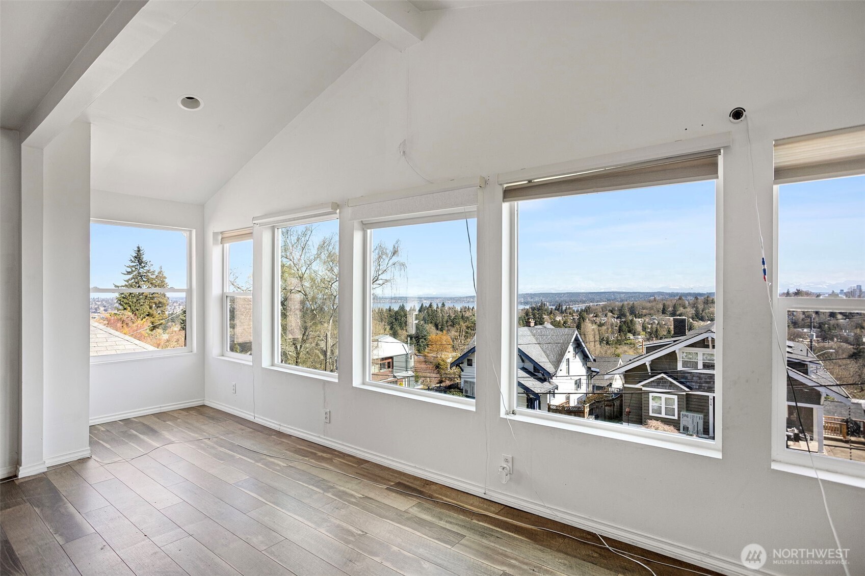 913 24th Avenue E, Seattle, WA 98112