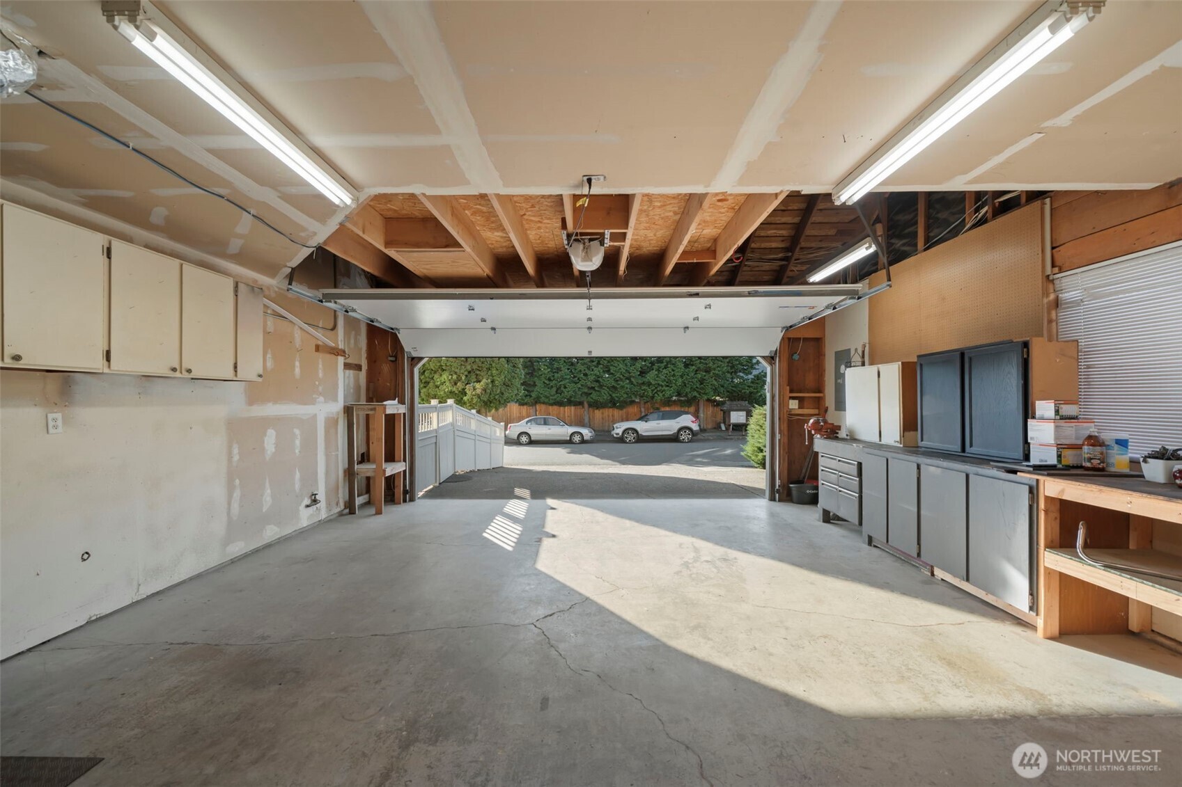 11002 SE 220th Place , Kent, WA 98031