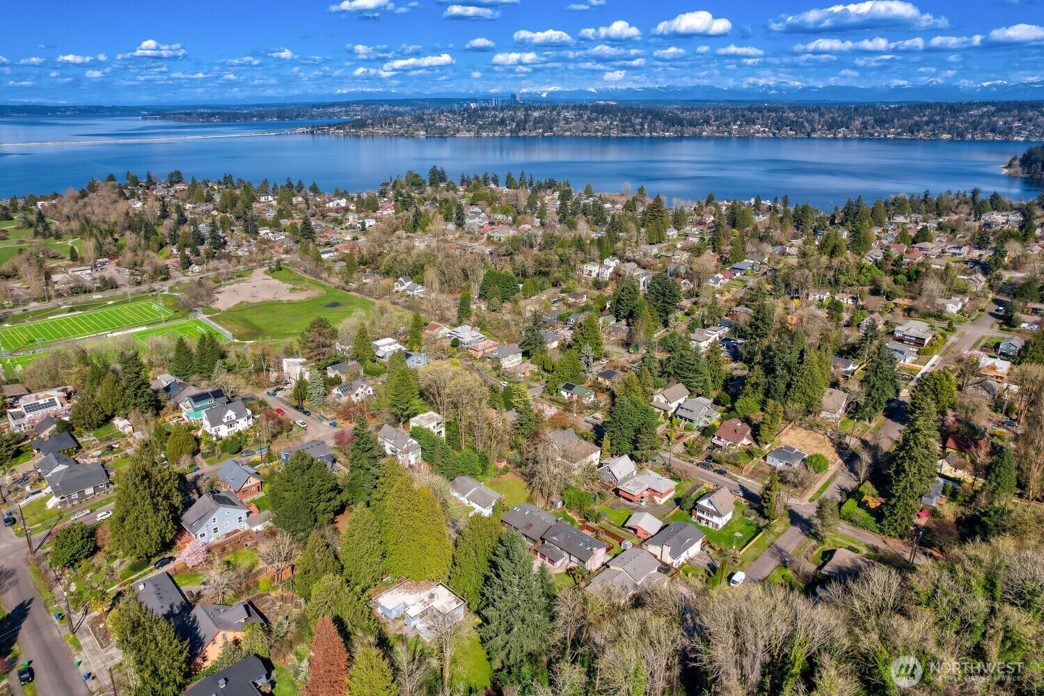 4712 44th Avenue S, Seattle, WA 98118