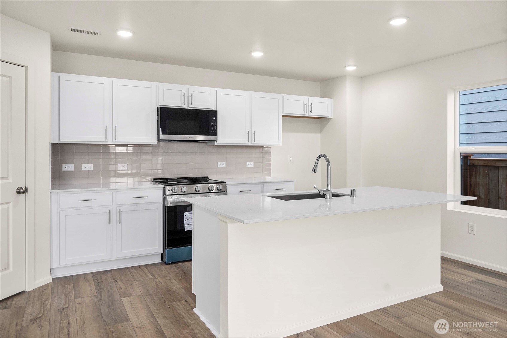 691 Salzer Creek Drive , Centralia, WA 98531