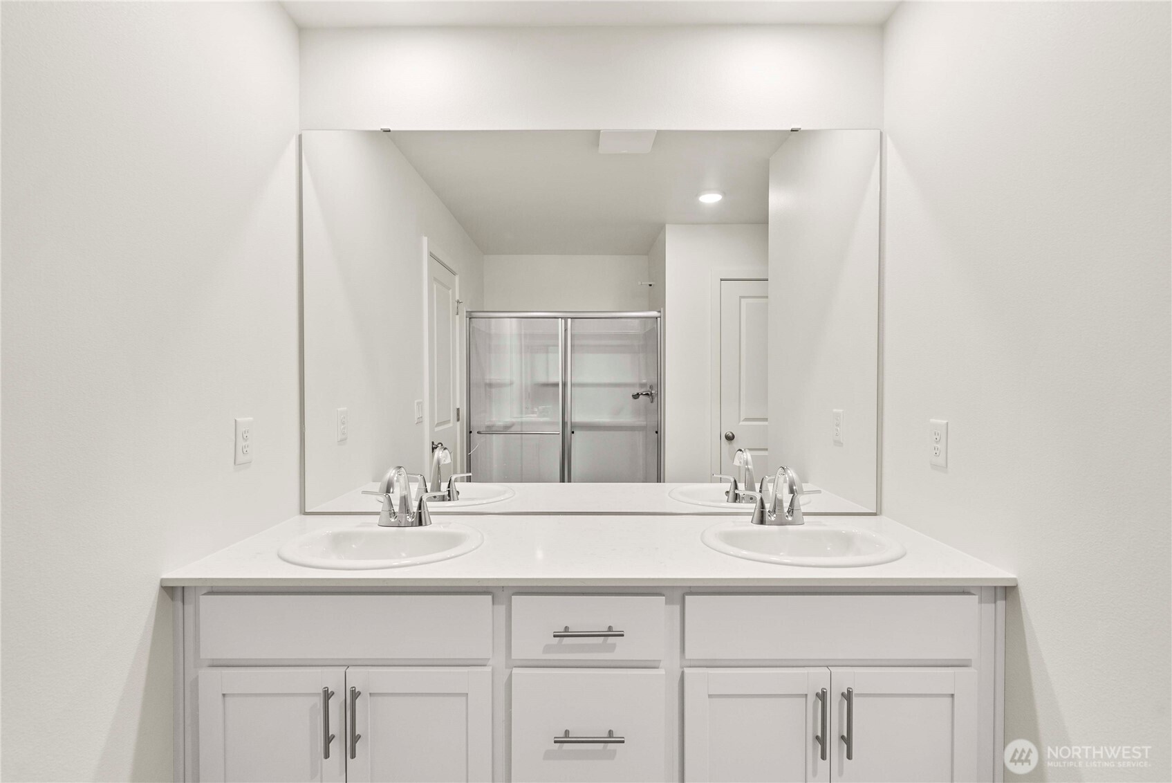 697 Salzer Creek Drive , Centralia, WA 98531