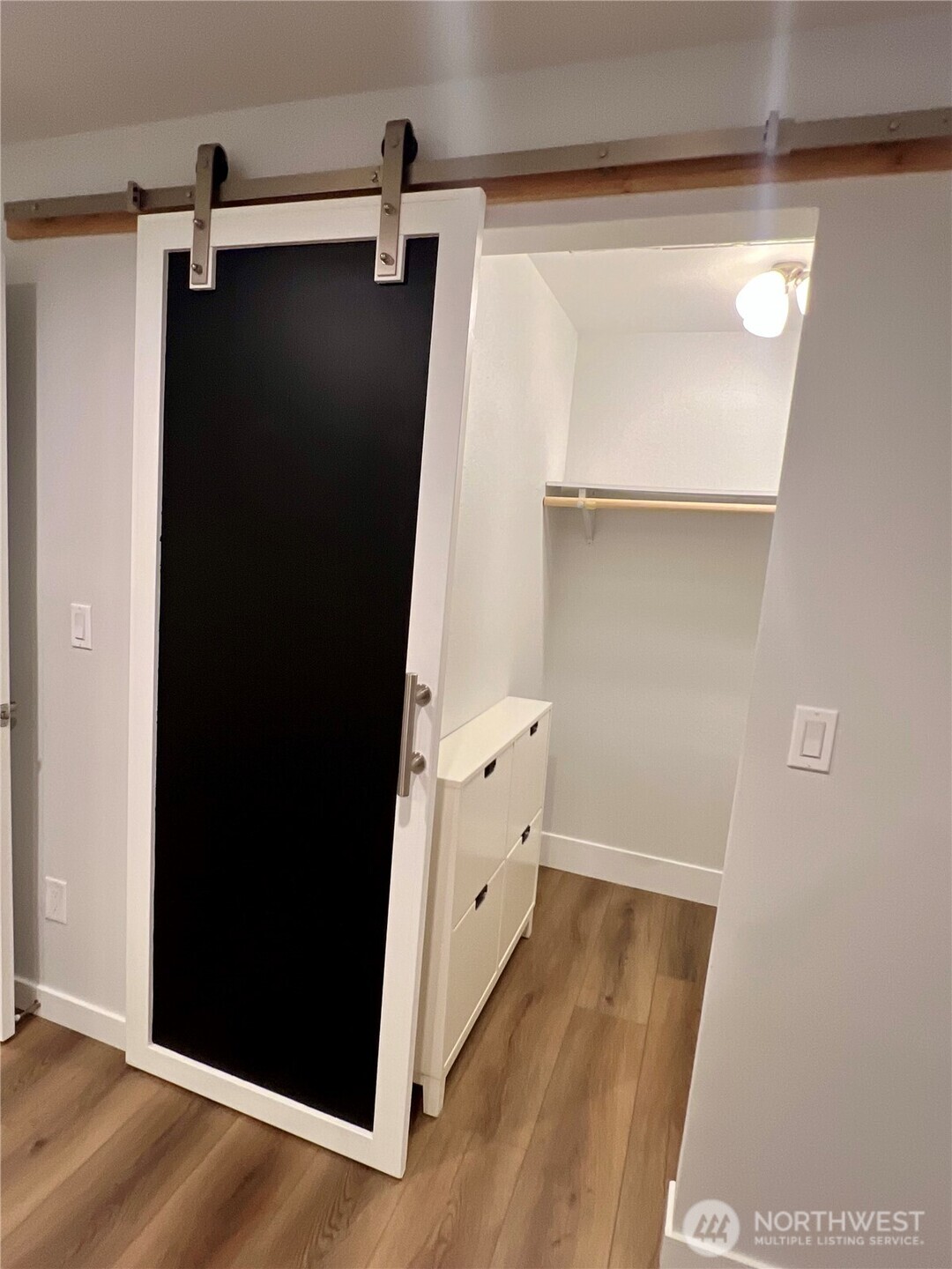 526 S 323rd Place #11F, Federal Way, WA 98003-5834