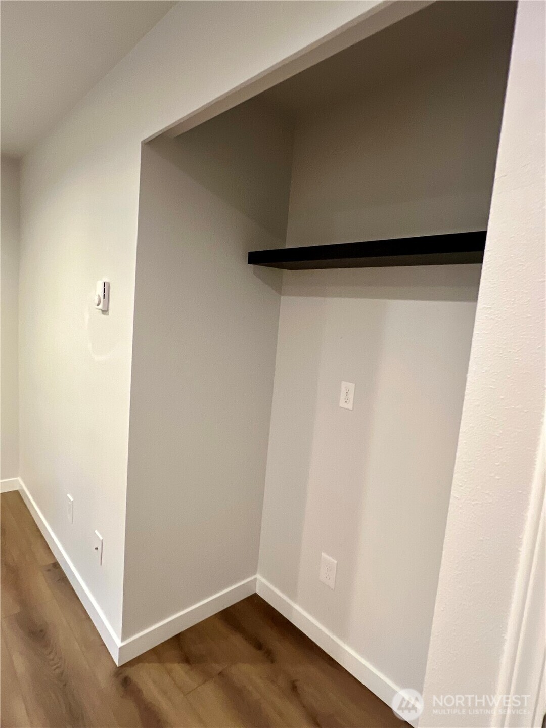 526 S 323rd Place #11F, Federal Way, WA 98003-5834