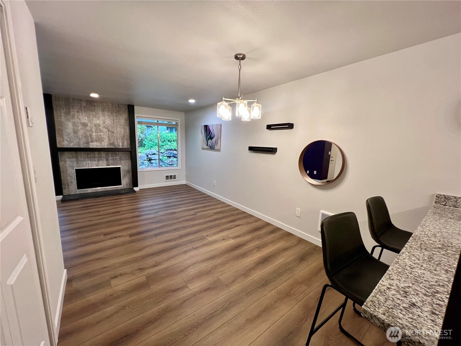 526 S 323rd Place #11F, Federal Way, WA 98003-5834