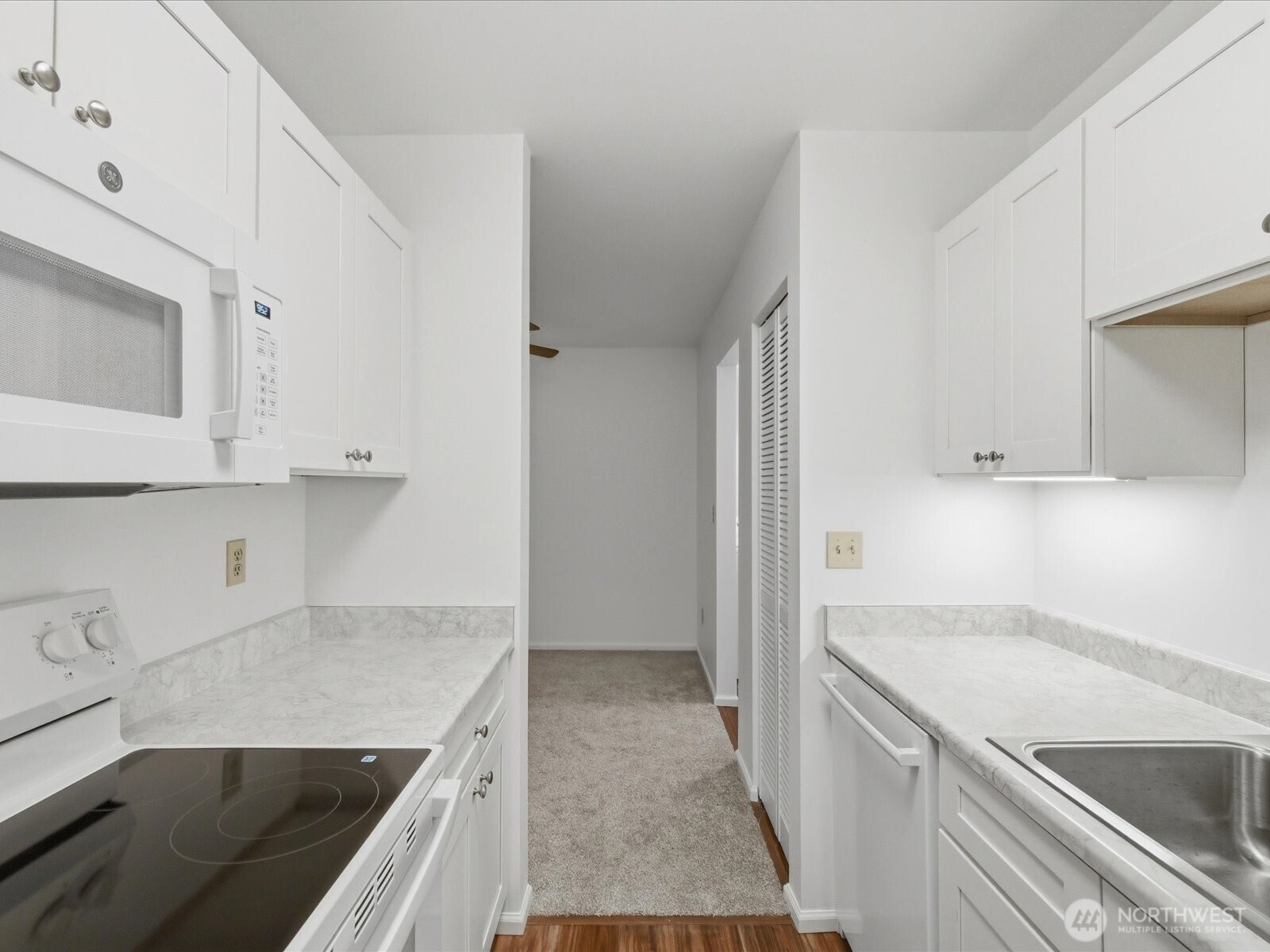 8835 166th Avenue NE #D102, Redmond, WA 98052