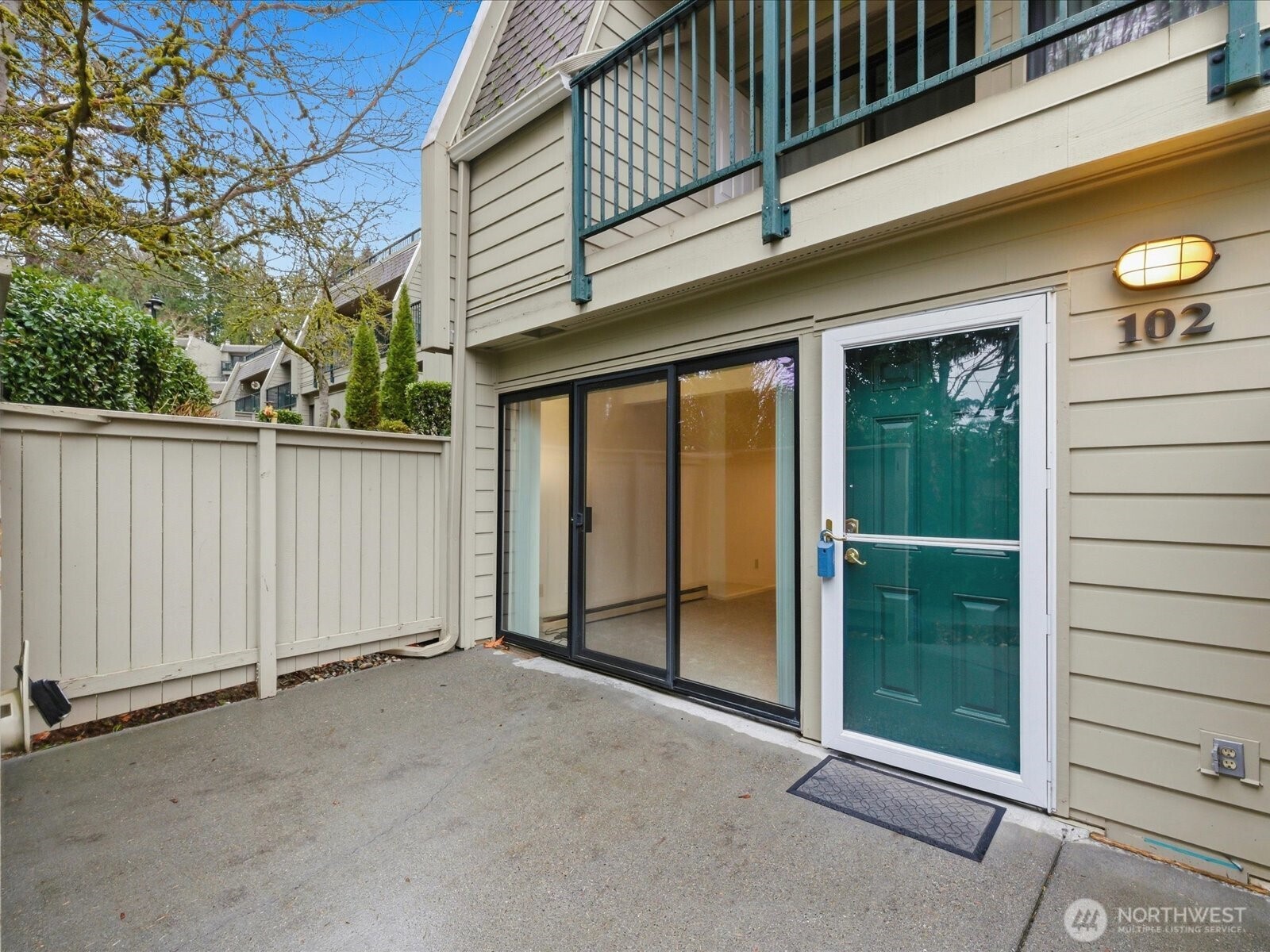 8835 166th Avenue NE #D102, Redmond, WA 98052