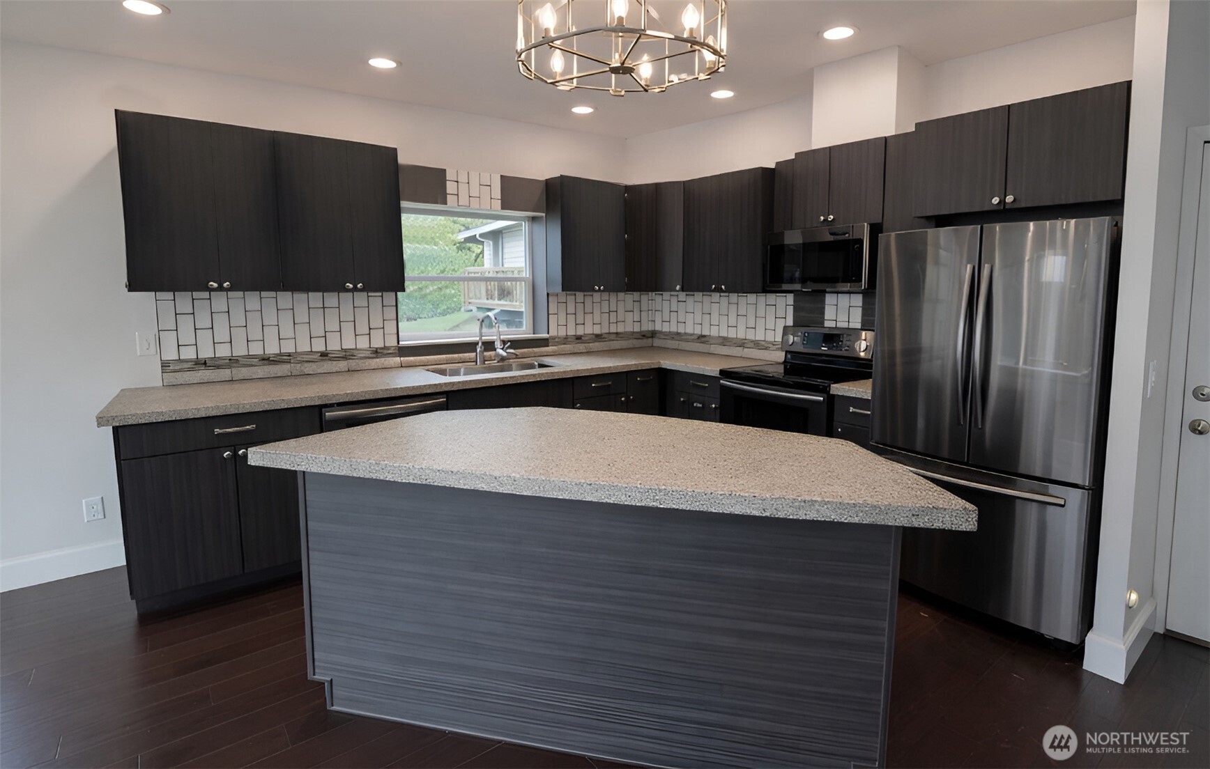 7500 NE Harborview Drive , Poulsbo, WA 98370