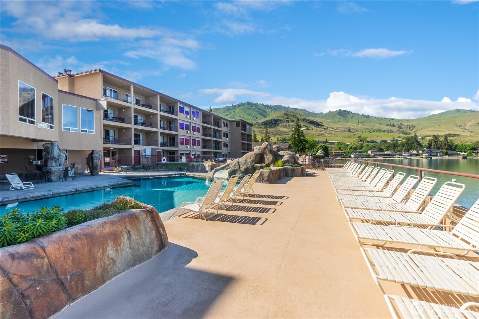 322 W Woodin Avenue #512, Chelan, WA 98816