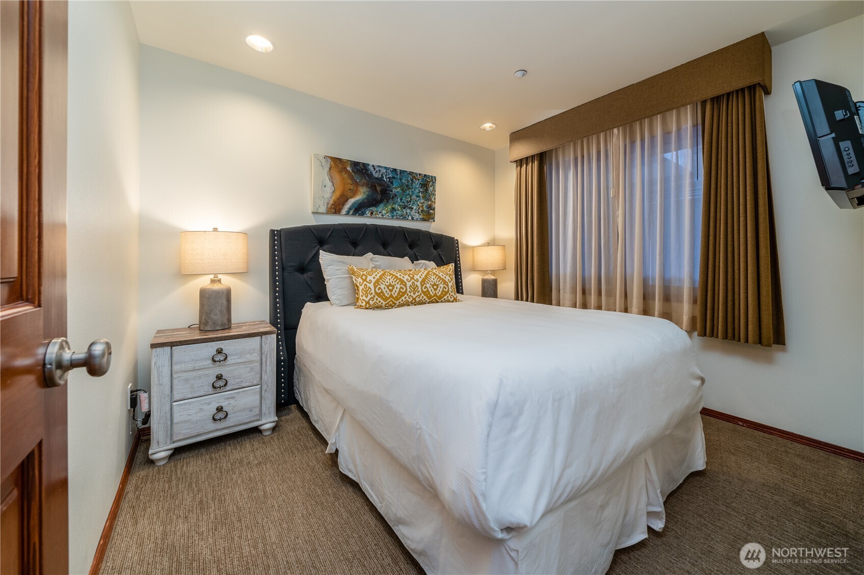 322 W Woodin Avenue #512, Chelan, WA 98816