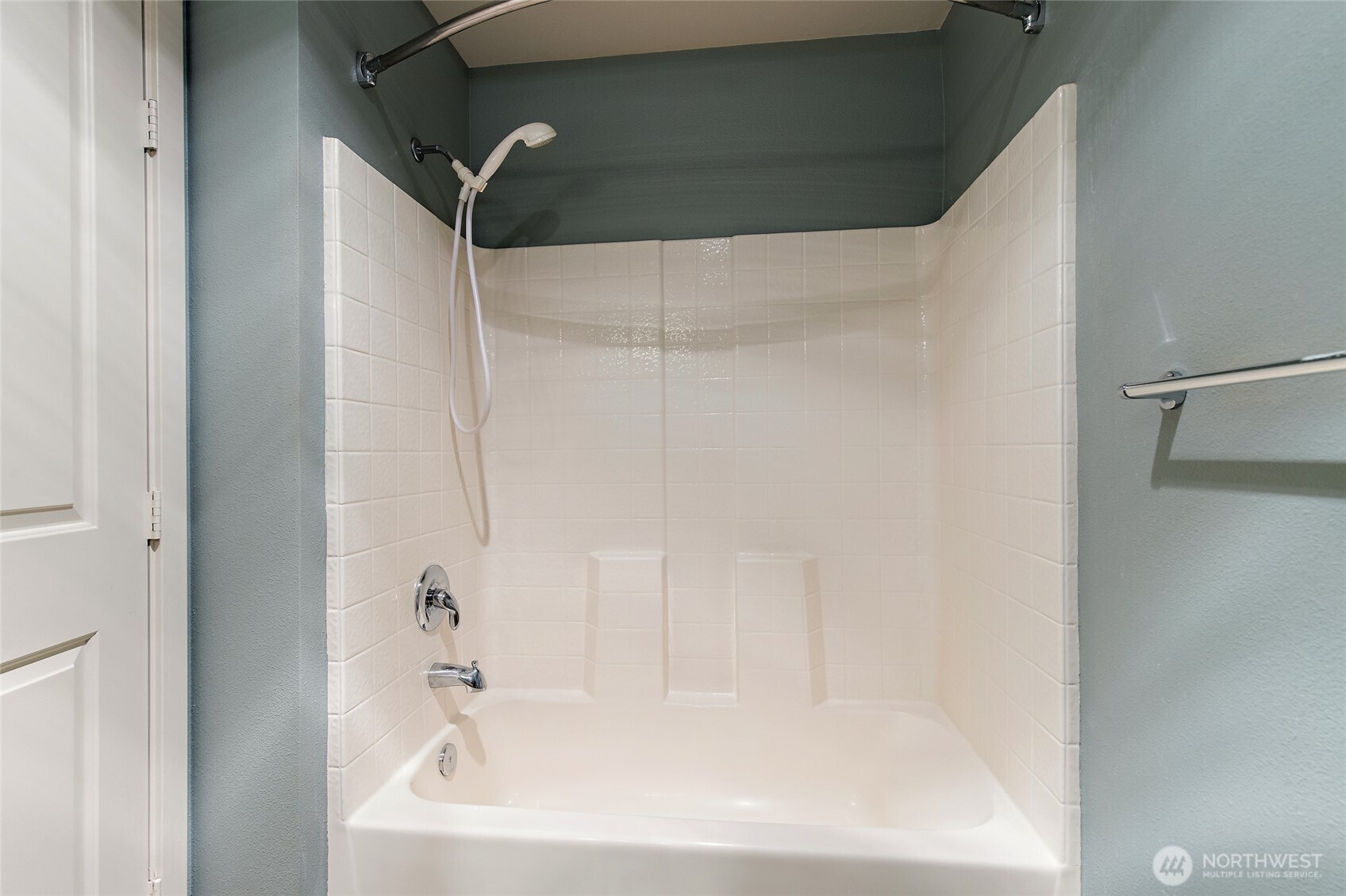 16275 NE 85th Street #311, Redmond, WA 98052