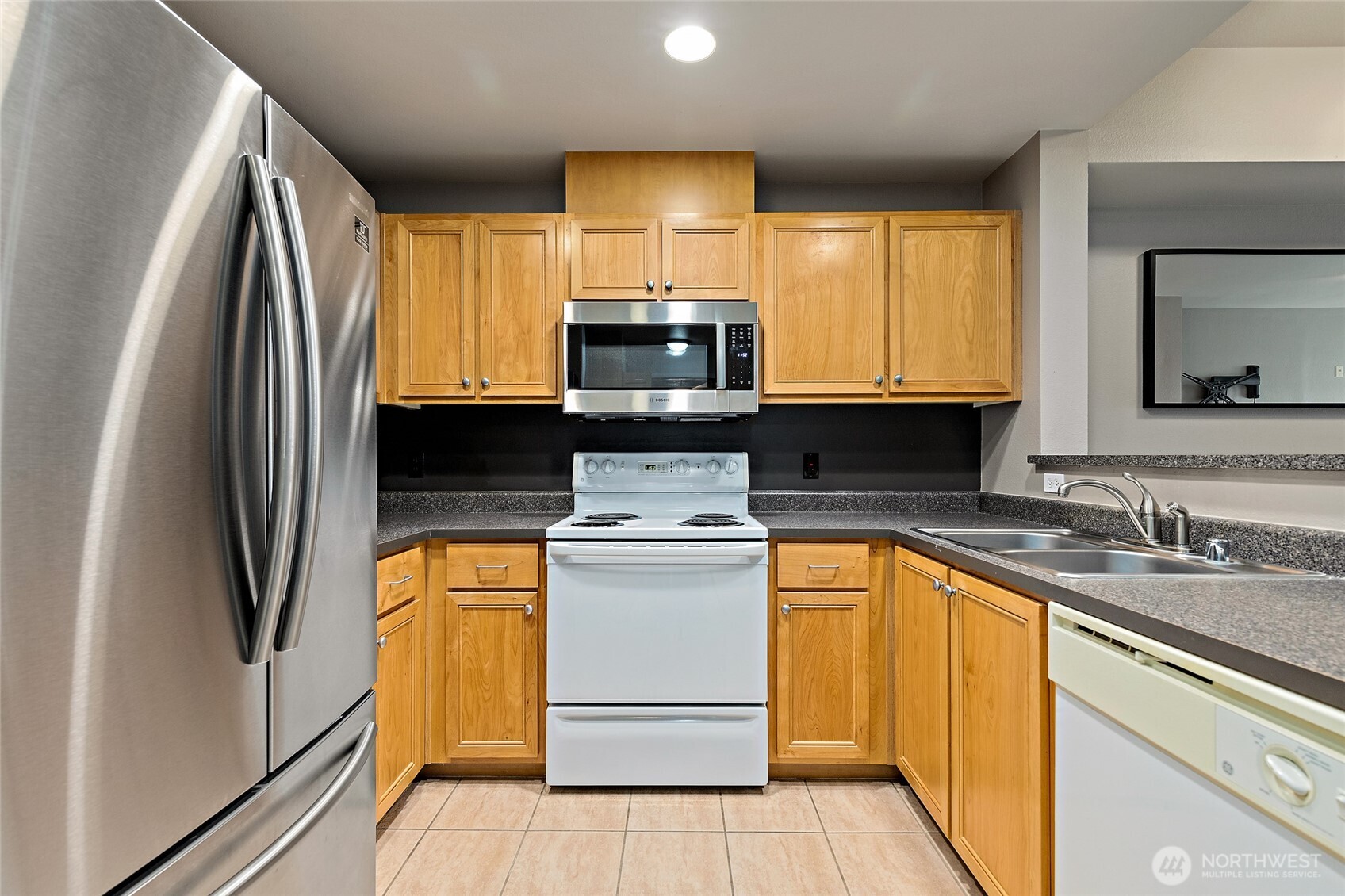 16275 NE 85th Street #311, Redmond, WA 98052