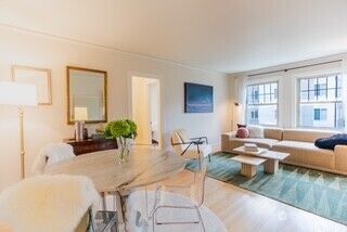 5810 NE Cowen Place #305, Seattle, WA 98105 - Photo 2