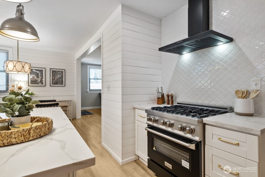 437 Main Street , Buckley, WA 98321