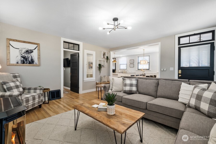 437 Main Street , Buckley, WA 98321