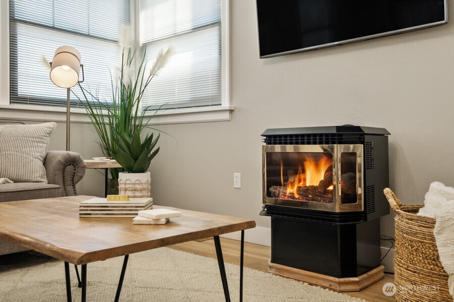 437 Main Street , Buckley, WA 98321