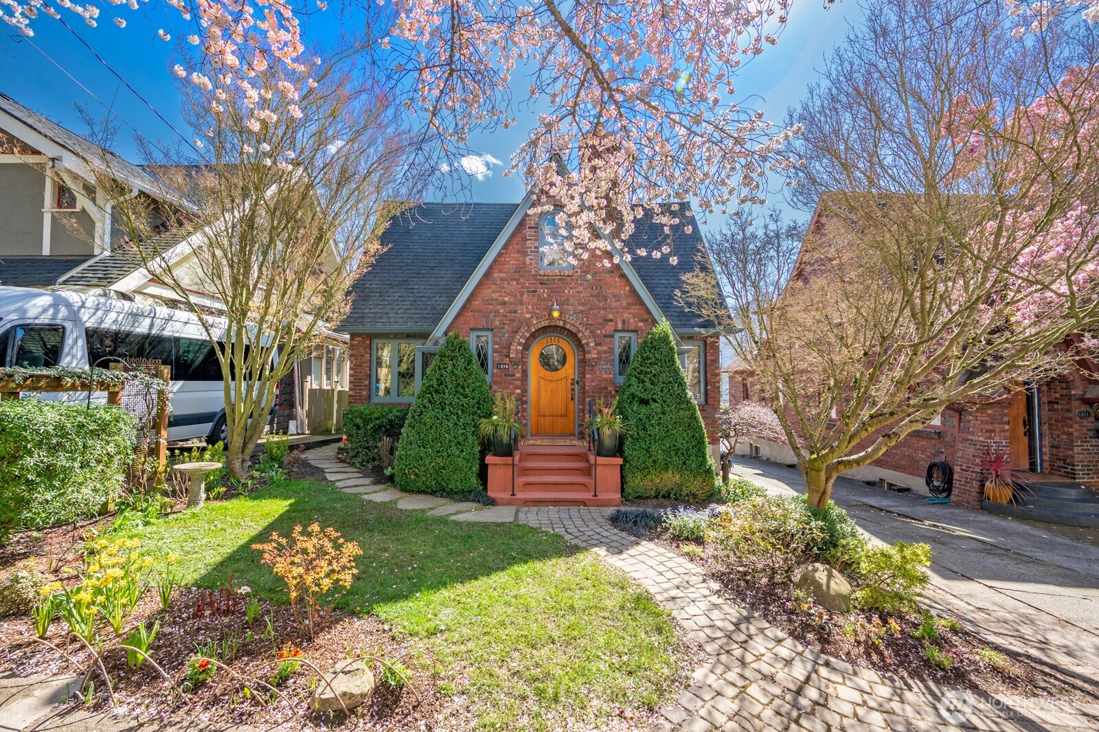 1315 NE 70th Street , Seattle, WA 98115