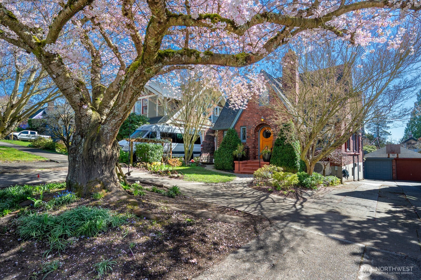 1315 NE 70th Street , Seattle, WA 98115