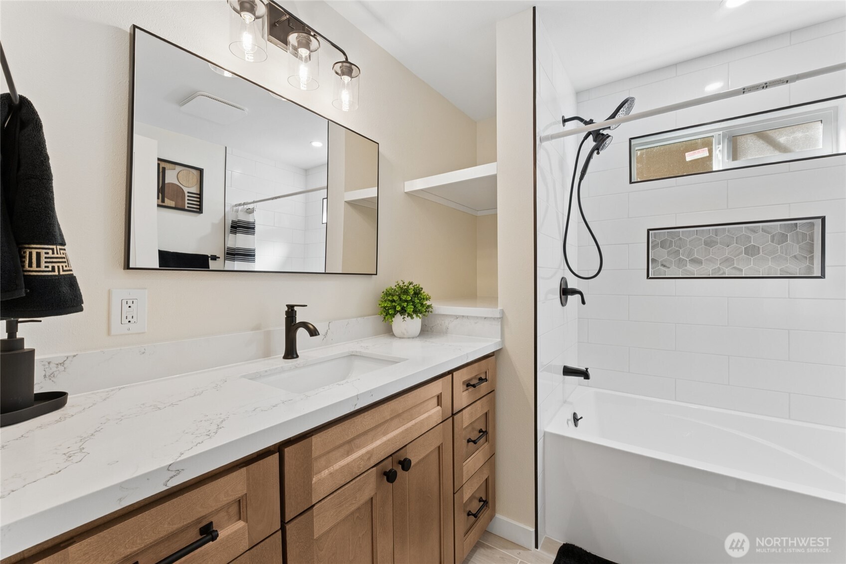 2807 61st Avenue NE, Tacoma, WA 98422