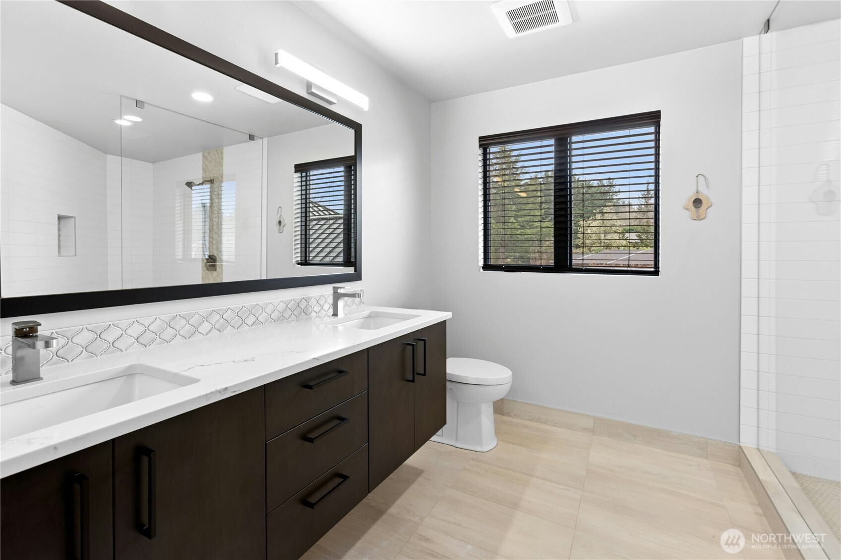 70 Cascade Ky , Bellevue, WA 98006