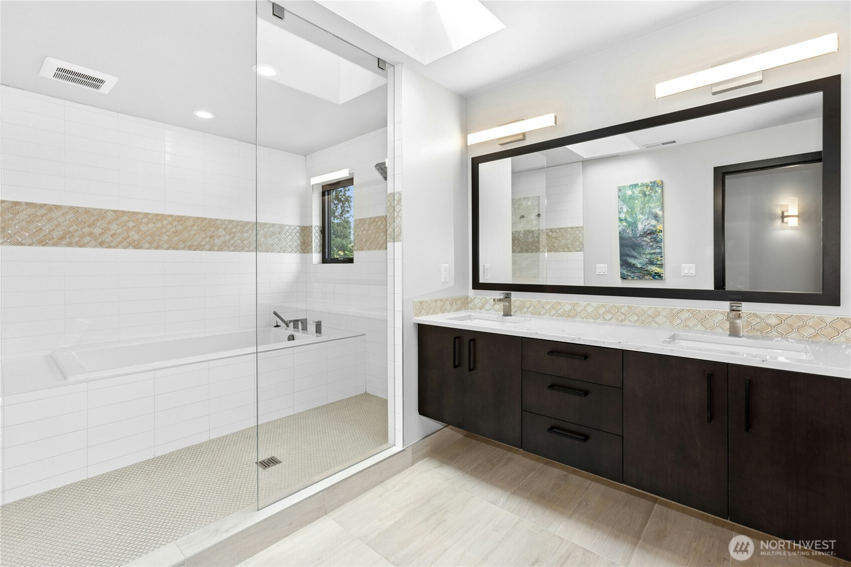 70 Cascade Ky , Bellevue, WA 98006