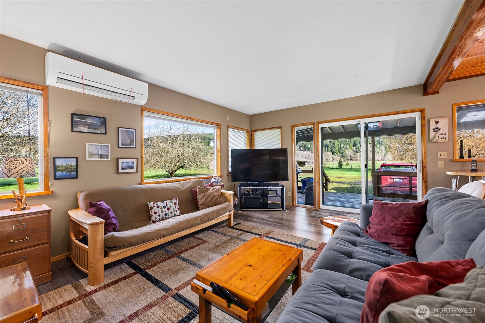 471 Barr Road , Grays River, WA 98621