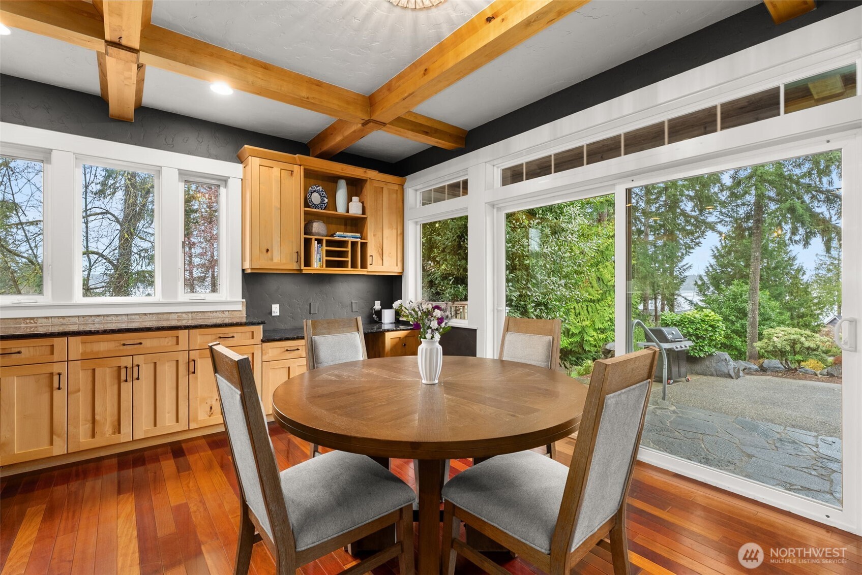 4719 Sunset Point Lane NW, Olympia, WA 98502