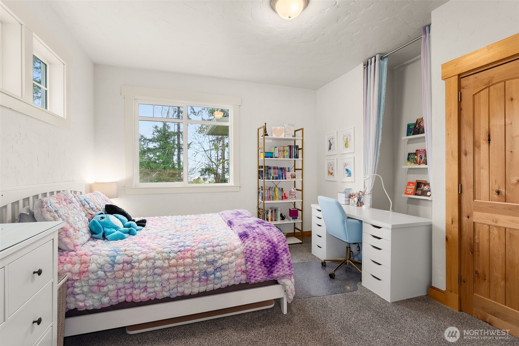 4719 Sunset Point Lane NW, Olympia, WA 98502