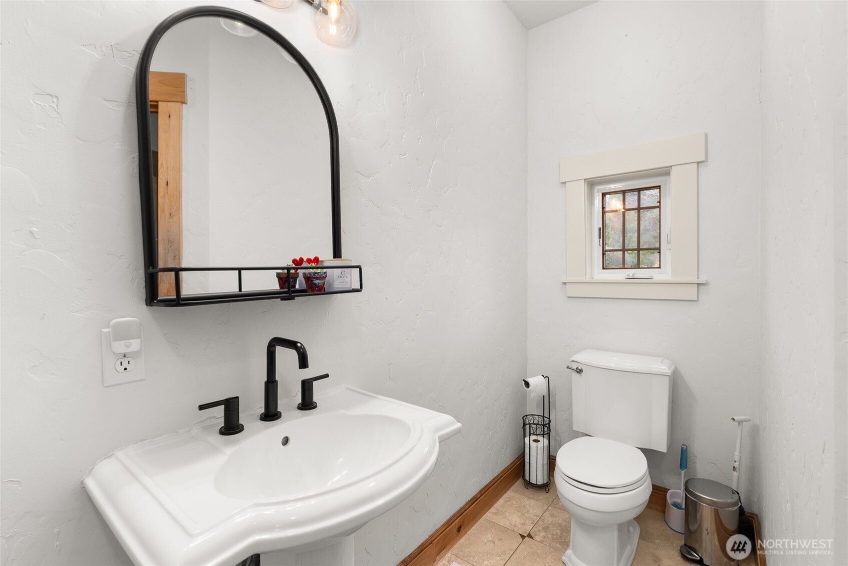 4719 Sunset Point Lane NW, Olympia, WA 98502