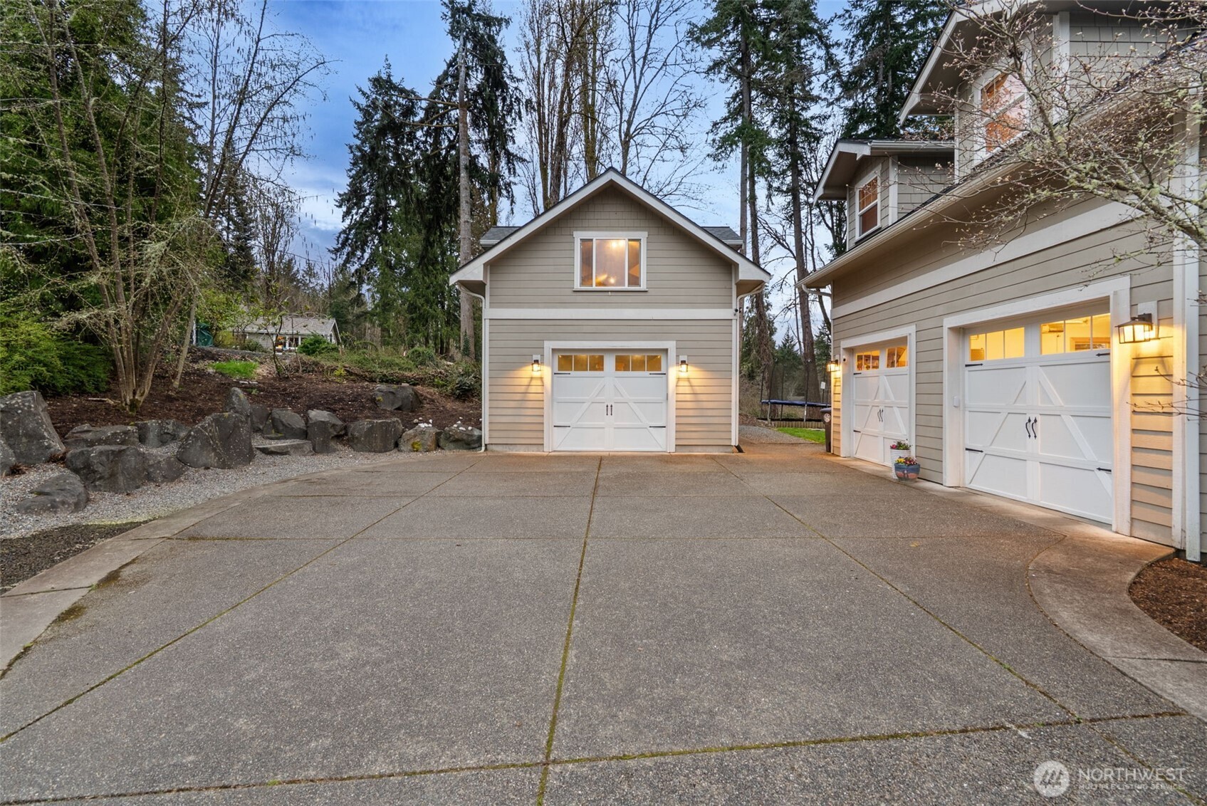 4719 Sunset Point Lane NW, Olympia, WA 98502