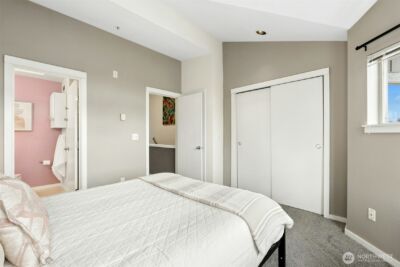 11560 Stone Avenue N #101, Seattle, WA 98133 - Photo 12