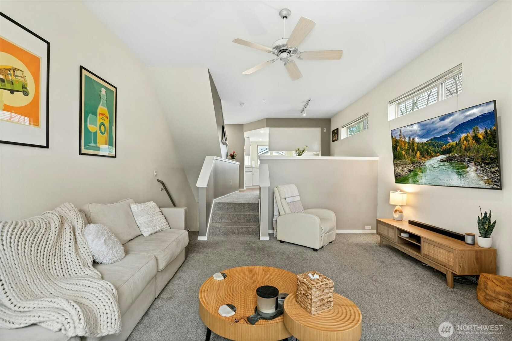 11560 Stone Avenue N #101, Seattle, WA 98133