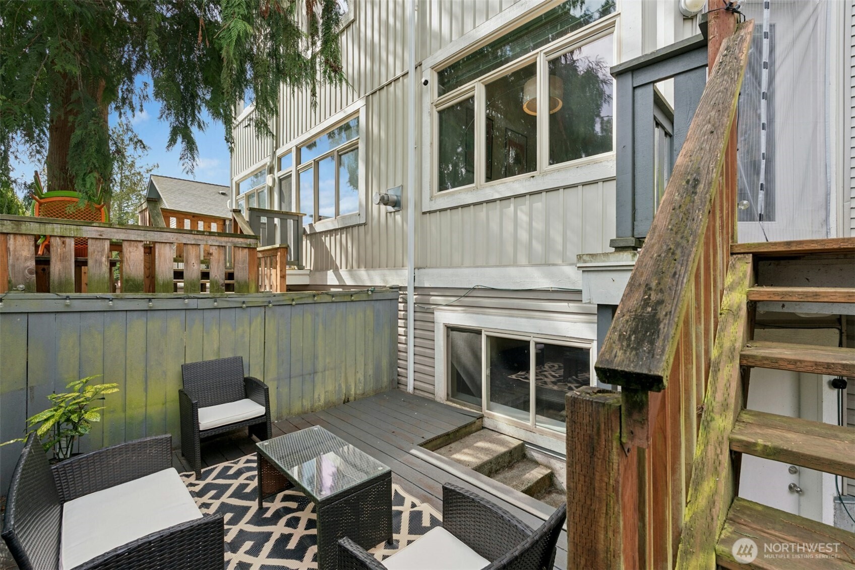 11560 Stone Avenue N #101, Seattle, WA 98133