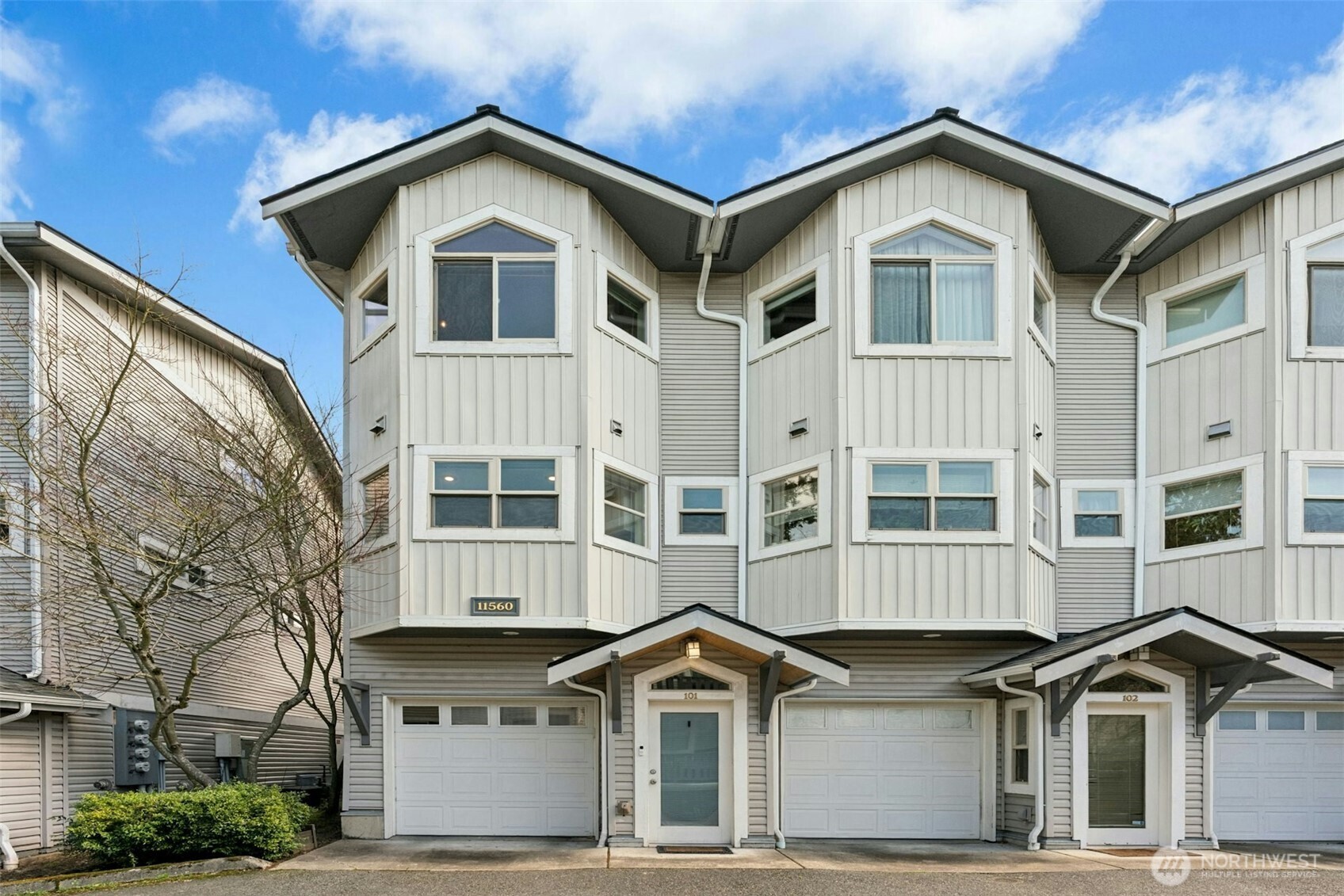 11560 Stone Avenue N #101, Seattle, WA 98133