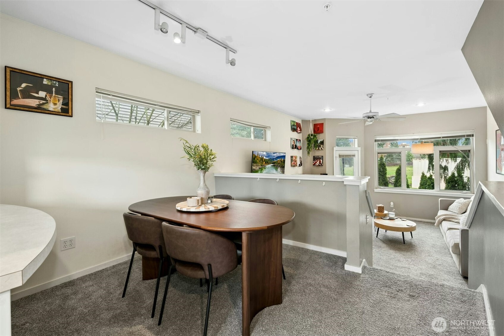 11560 Stone Avenue N #101, Seattle, WA 98133