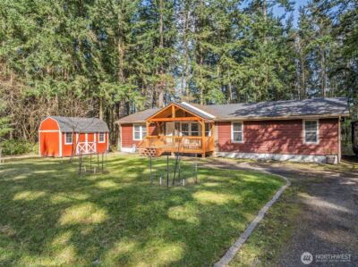 371 Sunset Drive , Oak Harbor, WA 98277