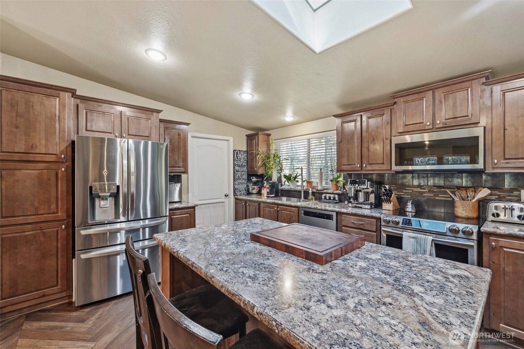 371 Sunset Drive , Oak Harbor, WA 98277