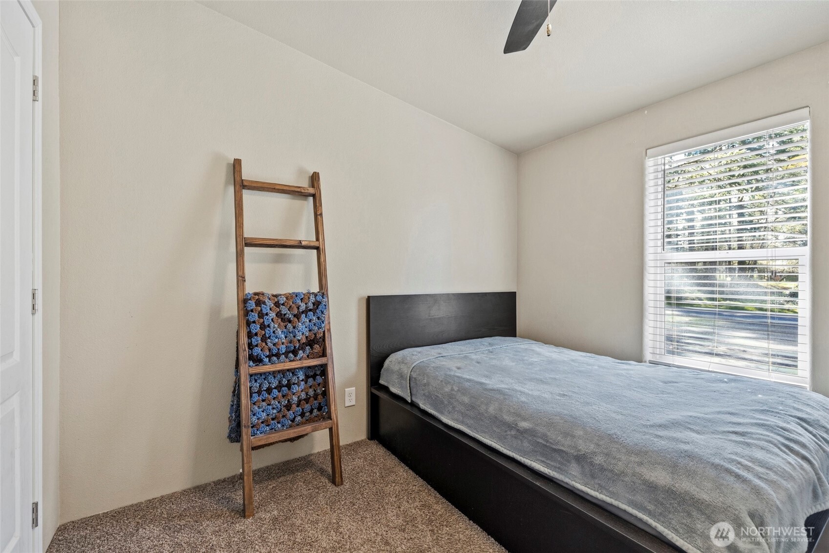 371 Sunset Drive , Oak Harbor, WA 98277