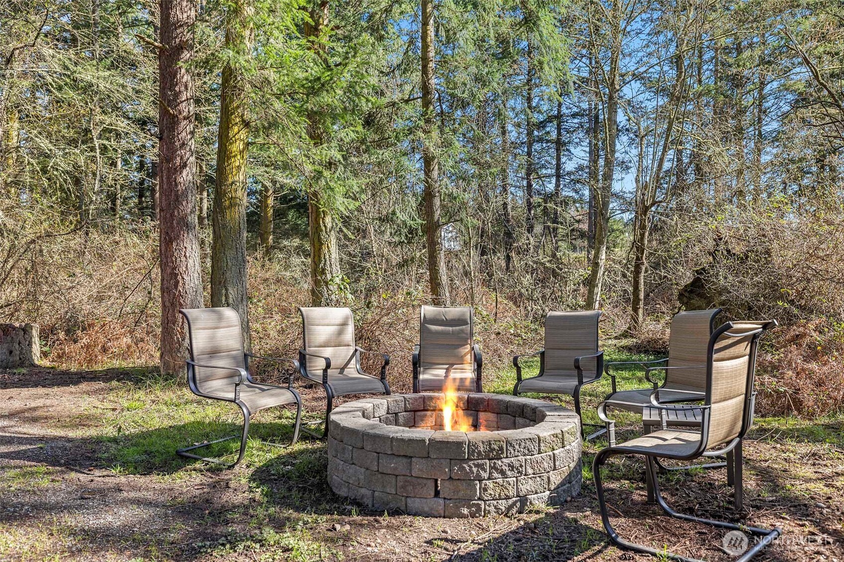 371 Sunset Drive , Oak Harbor, WA 98277