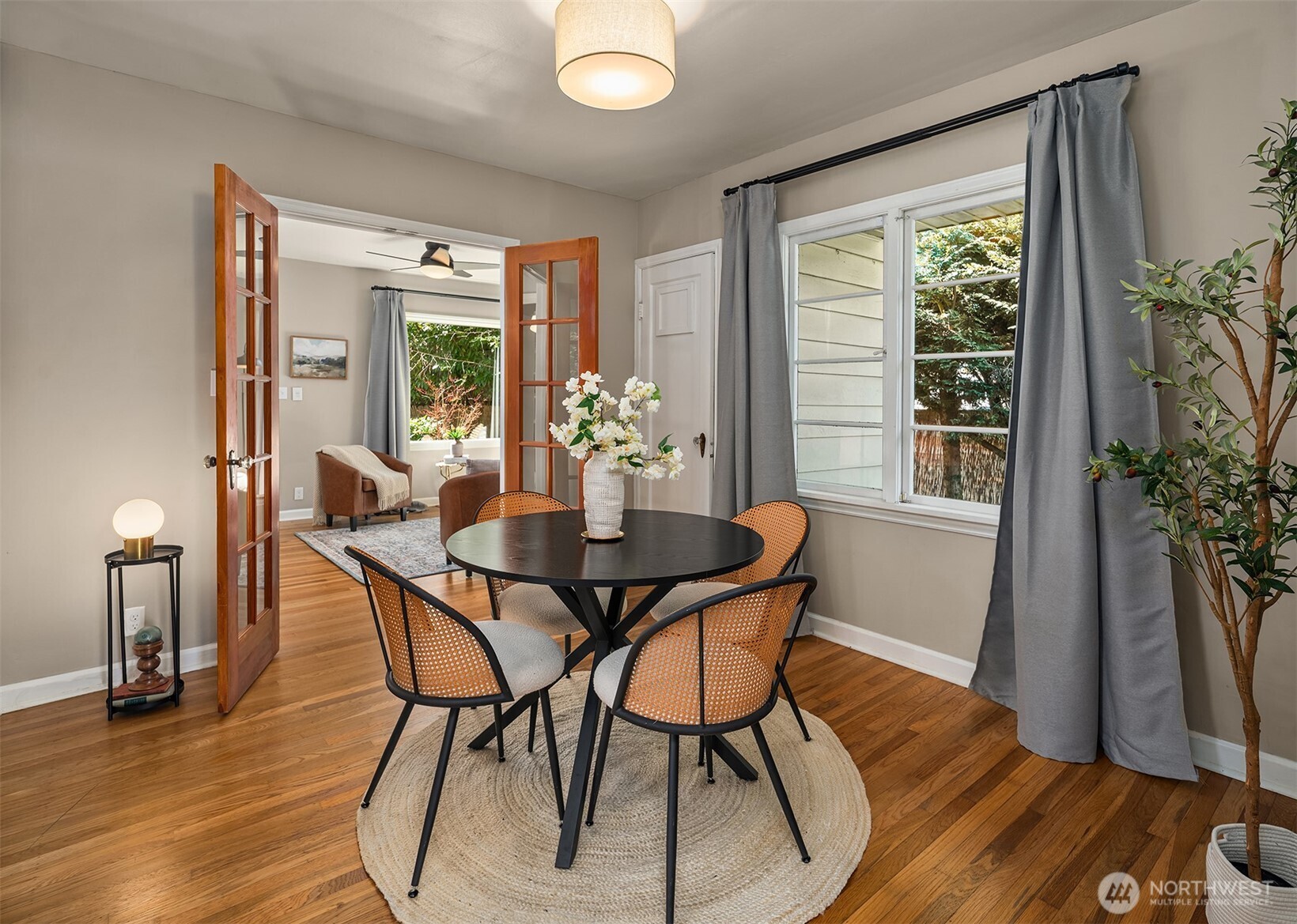 3546 SW 99TH Street , Seattle, WA 98126