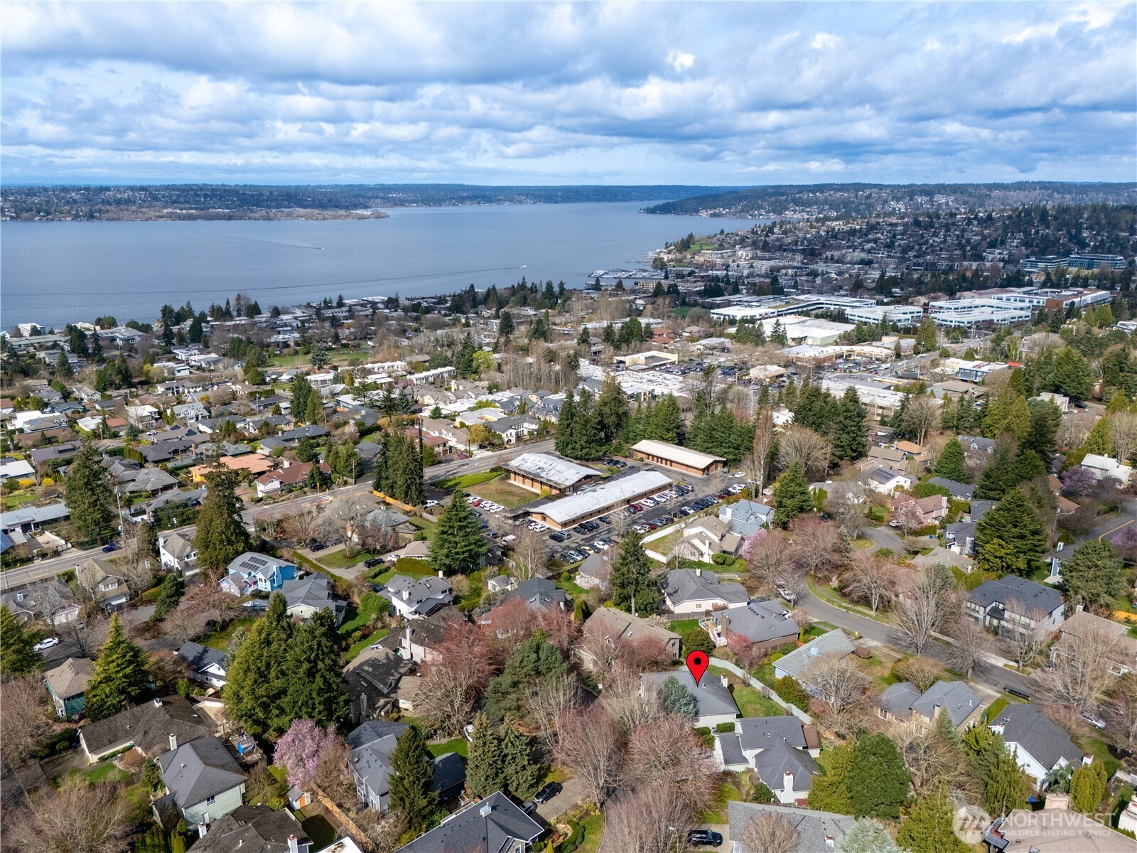 6304 110th Avenue NE, Kirkland, WA 98033