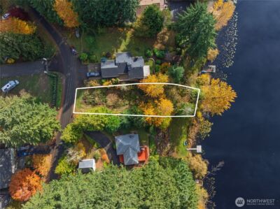 33401 E Lake Holm Drive SE, Auburn, WA 98092 - Photo 2