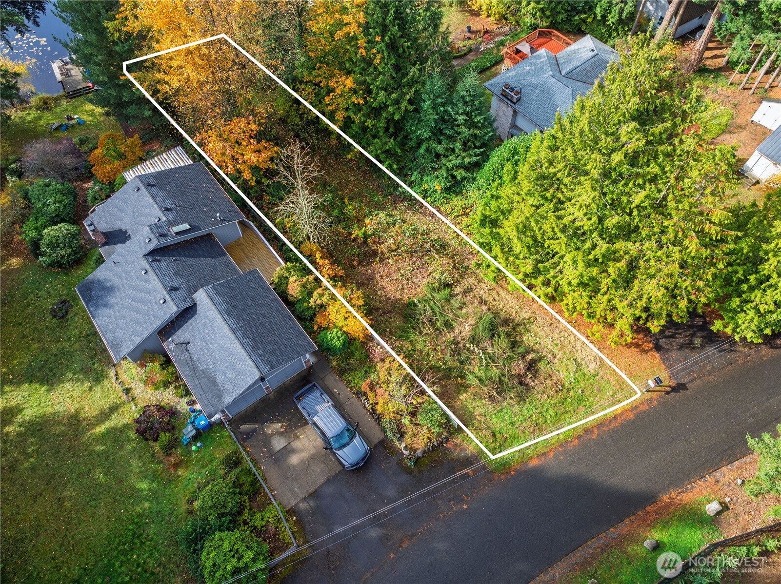 33401 E Lake Holm Drive SE, Auburn, WA 98092