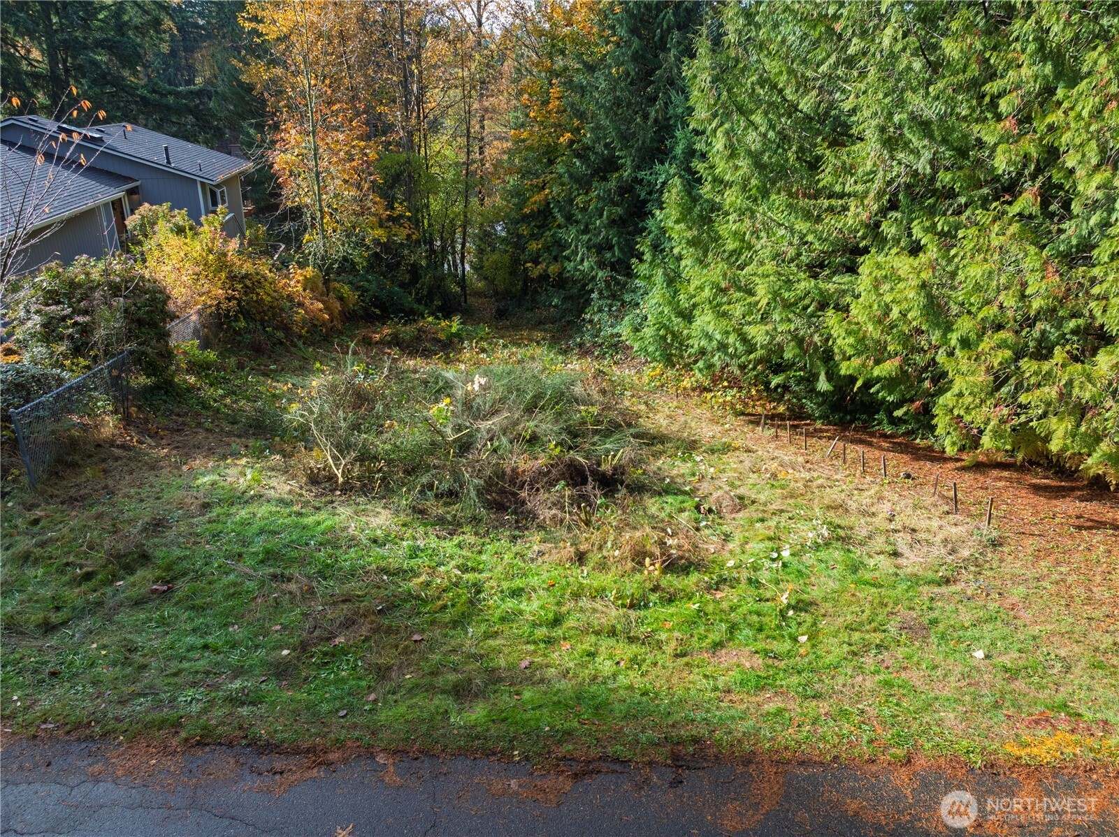 33401 E Lake Holm Drive SE, Auburn, WA 98092