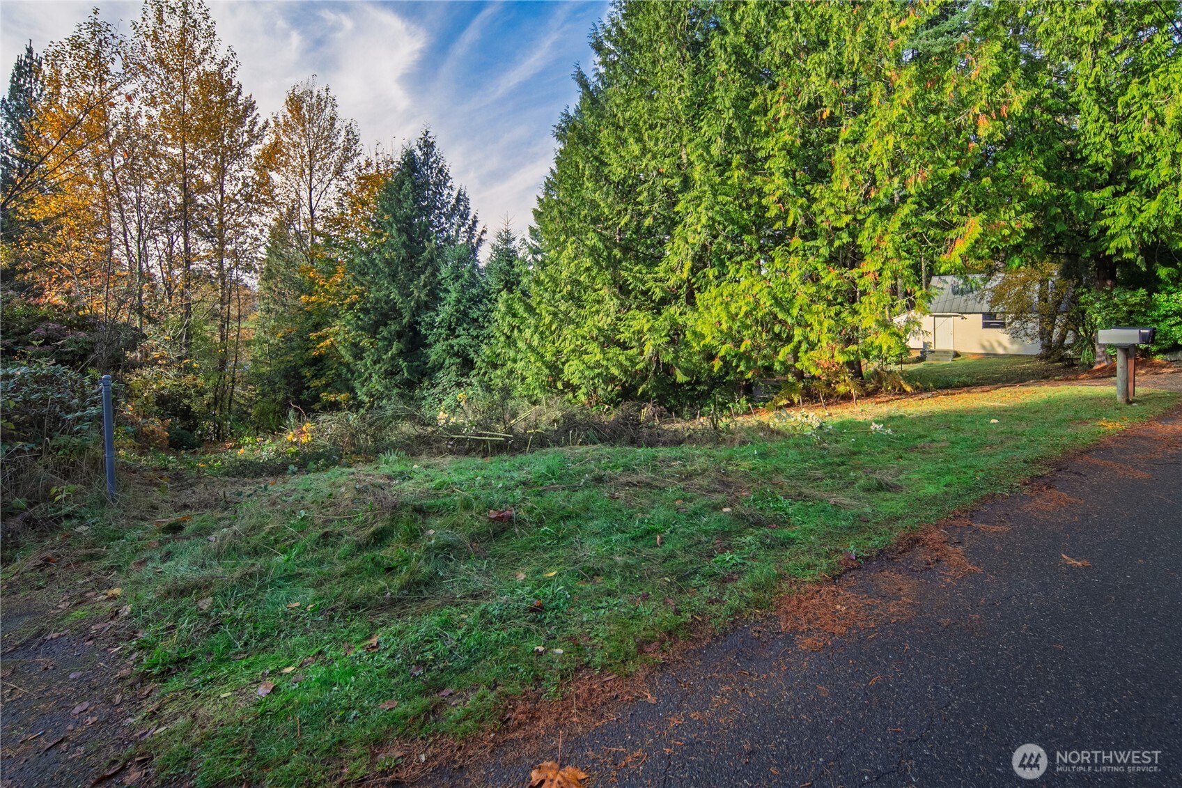 33401 E Lake Holm Drive SE, Auburn, WA 98092