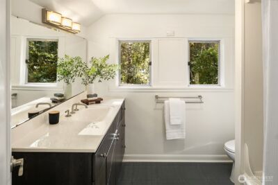 4240 W Cramer Street , Seattle, WA 98199-1005 - Photo 16