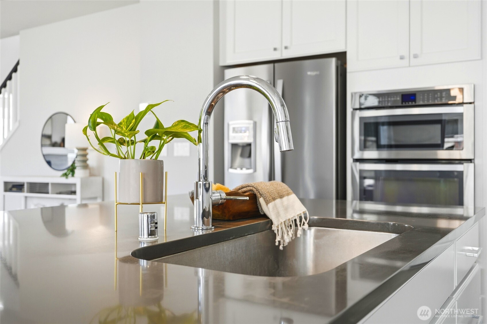 3853 Athena Court , Gig Harbor, WA 98332-5118