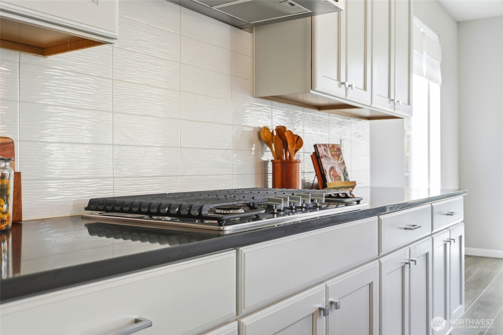 3853 Athena Court , Gig Harbor, WA 98332-5118