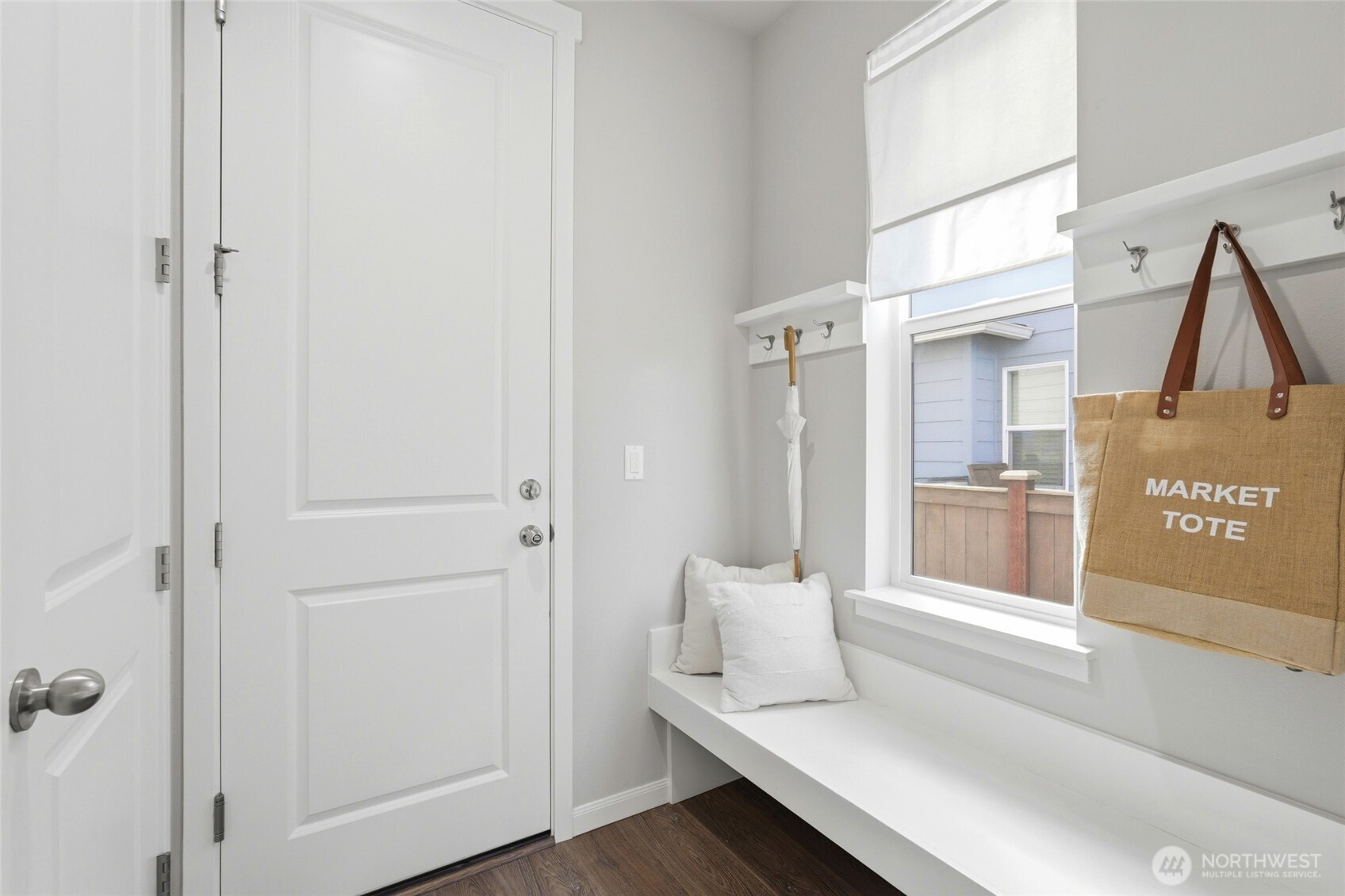 3853 Athena Court , Gig Harbor, WA 98332-5118