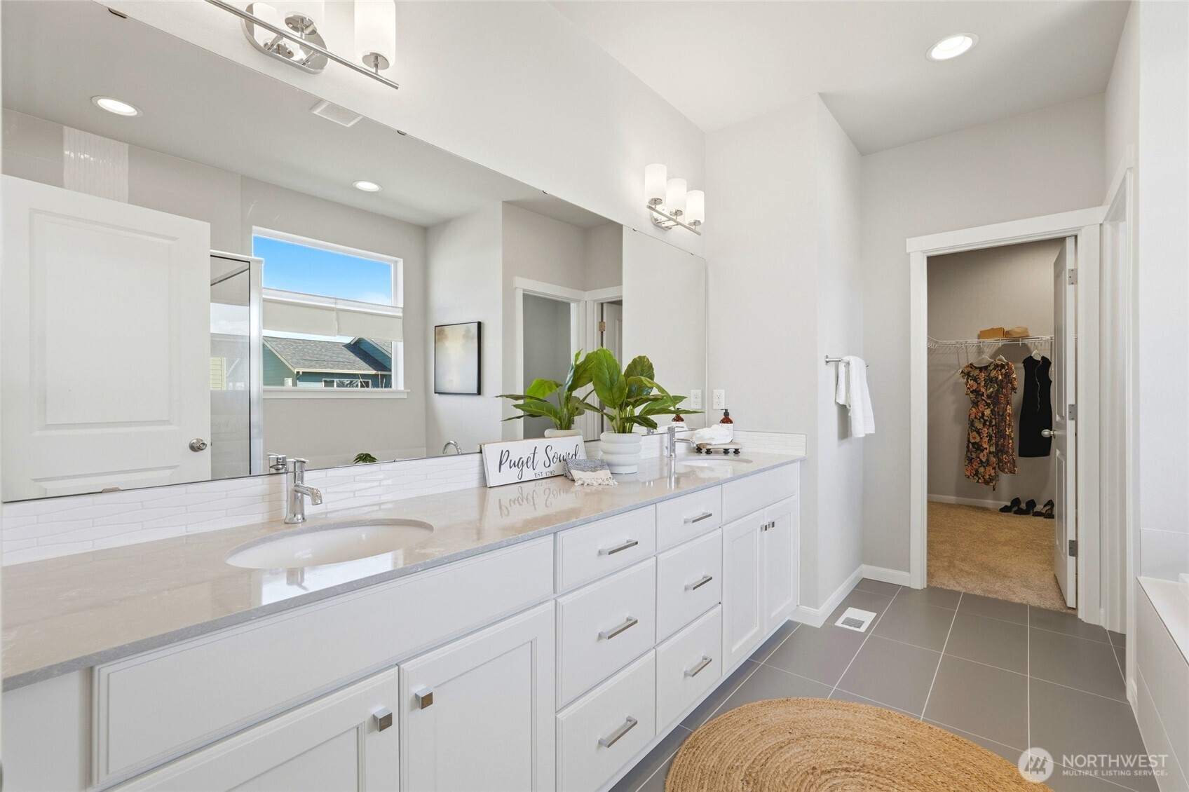 3853 Athena Court , Gig Harbor, WA 98332-5118